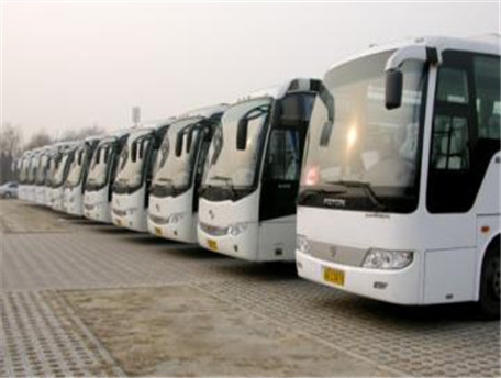 五一假期馬上要來(lái)了,鄭州出租租賃大巴車就找外事中原旅游大巴車 五一假期馬上要來(lái)了,鄭州出租租賃大巴車就找外事中原旅游大巴車